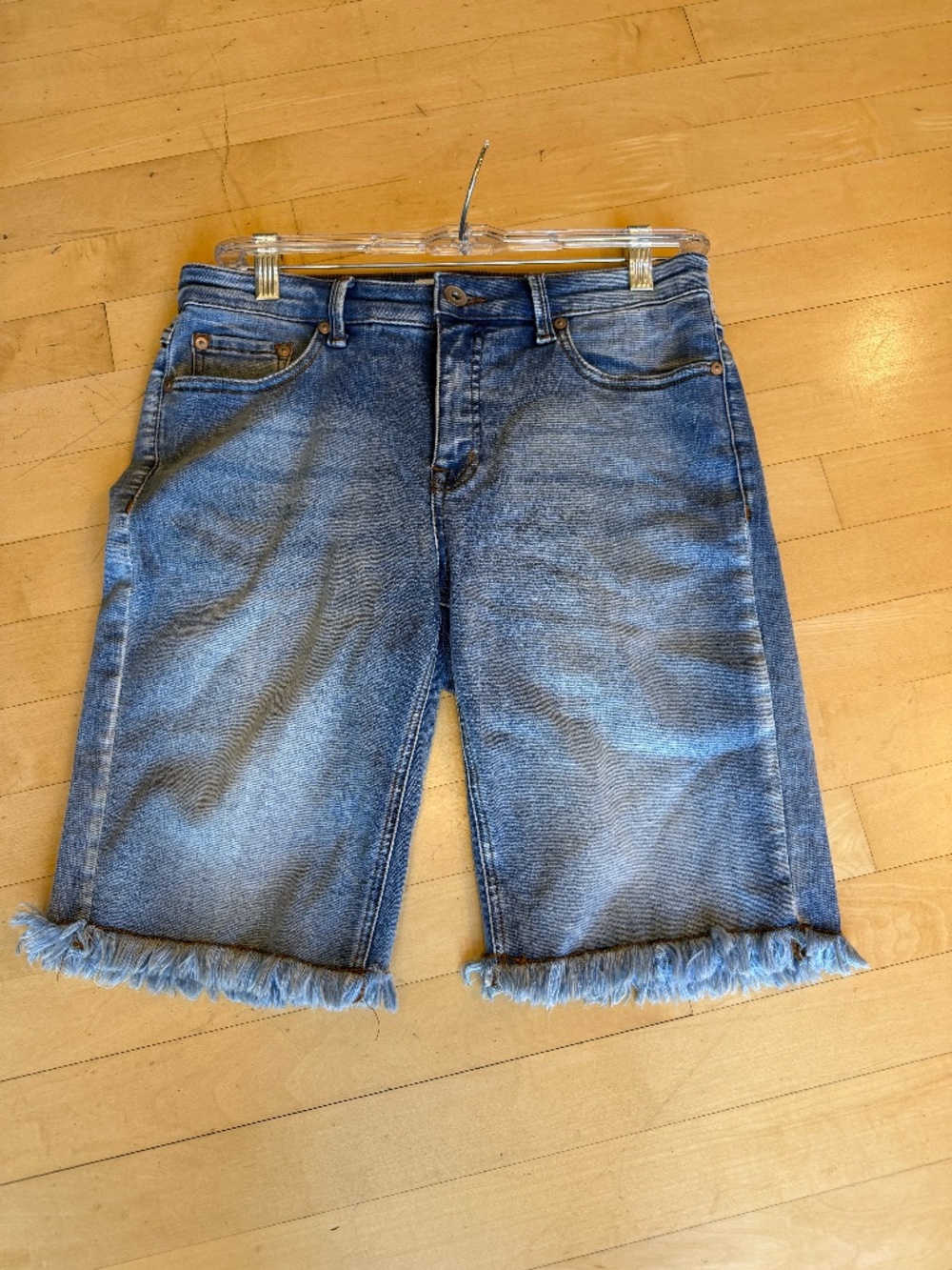 TRIBAL jeans Audrey mid rise bermuda shorts, 8 CB2657 - Picture 2 of 3